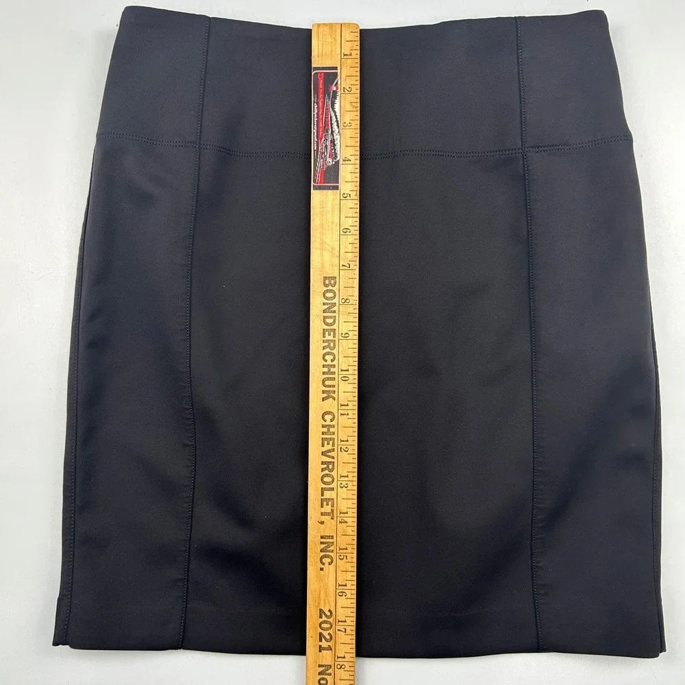 Lululemon Athletica Black Athletic Mini Skirt Size 8 Zipper Pocket Activewear - Picture 6 of 7